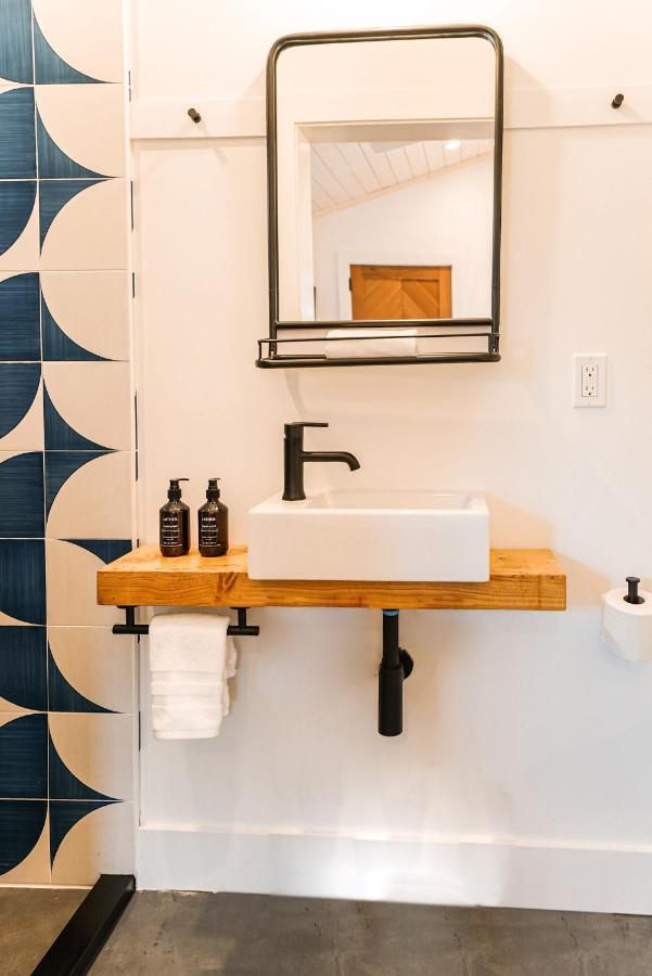 Mini Shortboard Room With A Queen Bed Stinson Beach Ngoại thất bức ảnh